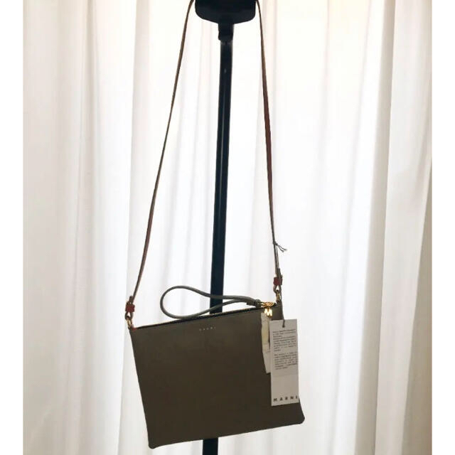 Marni - 【新品】マルニ バイカラー ショルダーバッグの通販 by ...