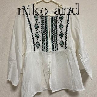 ニコアンド(niko and...)のチュニック　Mサイズ　新品 niko and(チュニック)