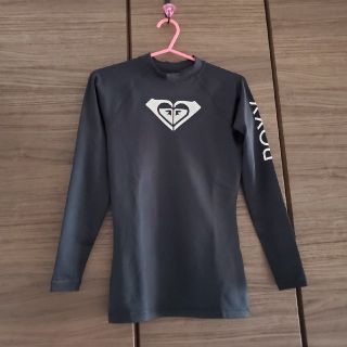 ロキシー(Roxy)の美品　ROXY　ロキシー　ラッシュガード　海　プールに日焼け対策♡!(サーフィン)