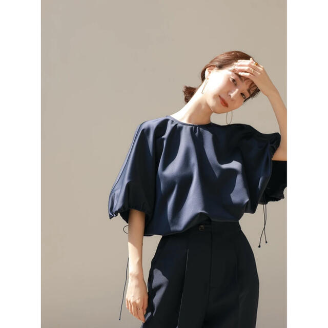 louren satin gather sleeve blouse