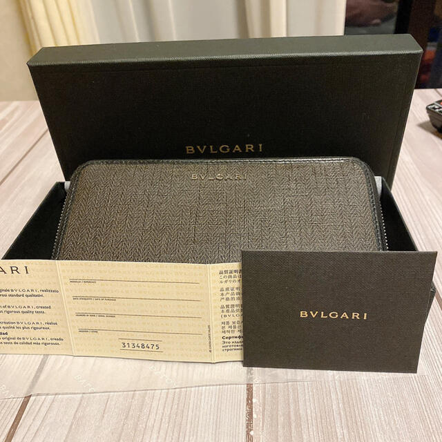 正規品 BVLGARI 長財布のサムネイル