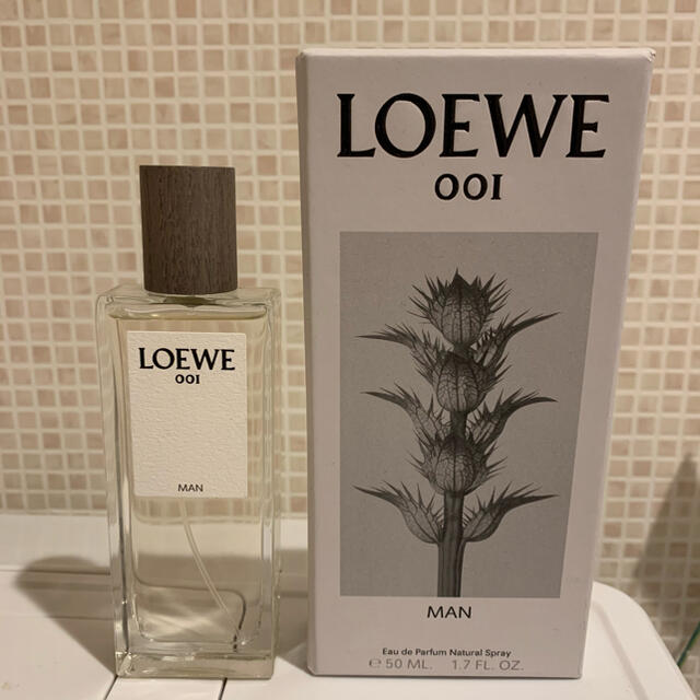 LOEWE(ロエベ)のロエベ　001 マン　オードゥ　パルファム50ml コスメ/美容の香水(ユニセックス)の商品写真