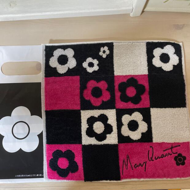 MARY QUANT(マリークワント)のMARY QUANT タオルハンカチ レディースのファッション小物(ハンカチ)の商品写真