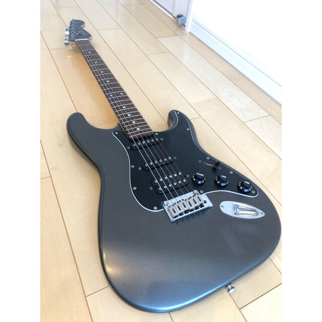 Squier Fat standerd ストラトキャスター！ケース付き！