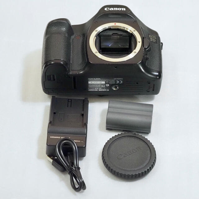 Canon(キヤノン)のキヤノン EOS 5D ボディ スマホ/家電/カメラのカメラ(デジタル一眼)の商品写真
