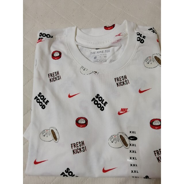 NIKE(ナイキ)のナイキ　柄　半袖　Tシャツ　2XL 　肉まん メンズのトップス(Tシャツ/カットソー(半袖/袖なし))の商品写真