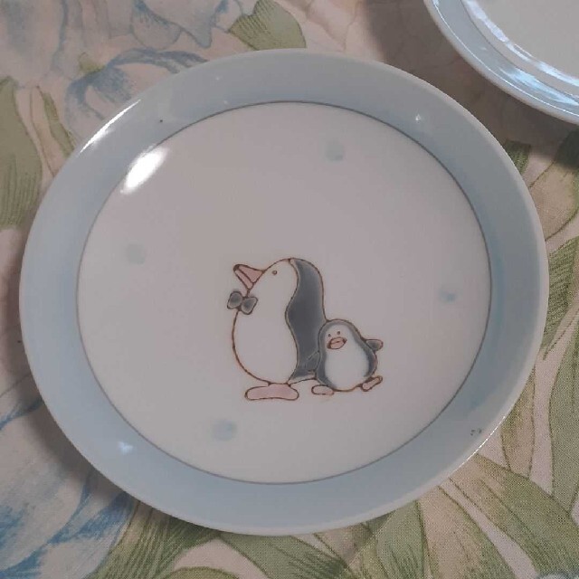 ペンギン柄の小皿３枚セット インテリア/住まい/日用品のキッチン/食器(食器)の商品写真