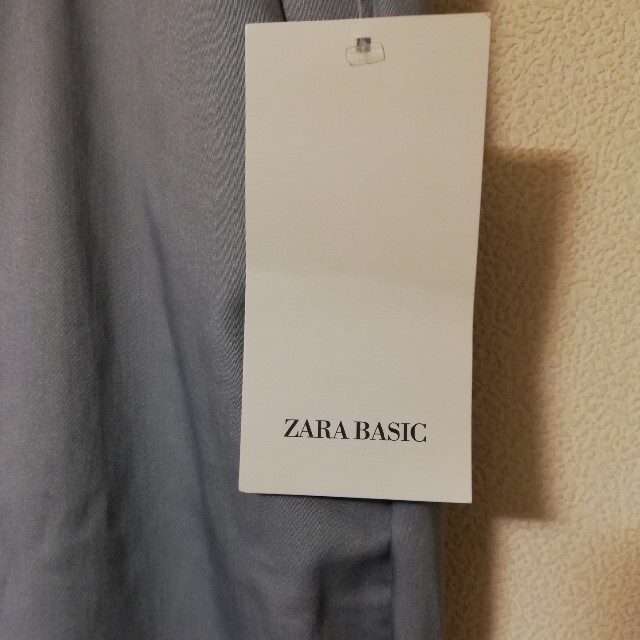 ZARA(ザラ)のZARA パンツ 未使用 レディースのパンツ(カジュアルパンツ)の商品写真