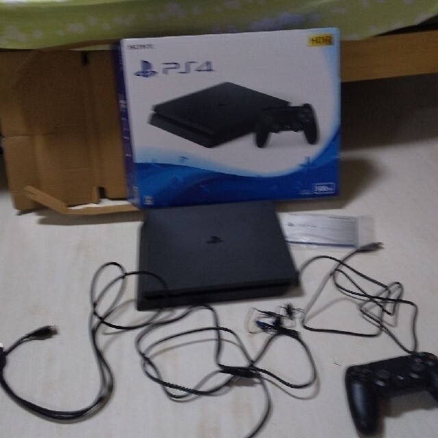 PlayStation 4 CUH2200a ジェットブラック500GB