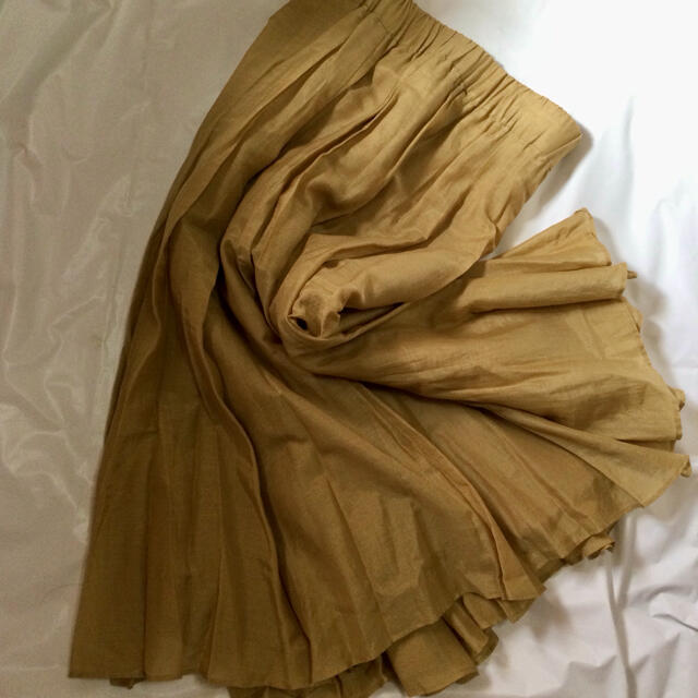 Sybilla(シビラ)のシビラ フレアスカート ベージュ M レディースのスカート(ひざ丈スカート)の商品写真