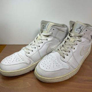 ナイキ(NIKE)のNIKE  AIR JORDAN 1 MID (スニーカー)