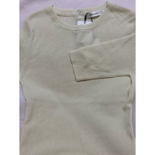 マウジー(moussy)のSHELL BUTTON RIB KNIT Tシャツ　moussy(カットソー(半袖/袖なし))