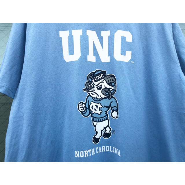 NCAA  ノースカロライナ大学　 カレッジ　プリント　 半袖　 Tシャツ L  メンズのトップス(Tシャツ/カットソー(半袖/袖なし))の商品写真