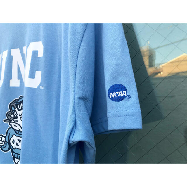 NCAA  ノースカロライナ大学　 カレッジ　プリント　 半袖　 Tシャツ L  メンズのトップス(Tシャツ/カットソー(半袖/袖なし))の商品写真