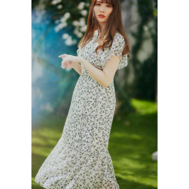 Her lip to Muguet-printed Romantic Dress