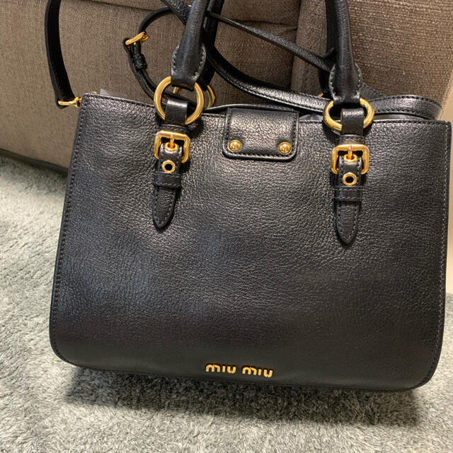 miumiu(ミュウミュウ)のmiu miu マドラスバッグ レディースのバッグ(ハンドバッグ)の商品写真