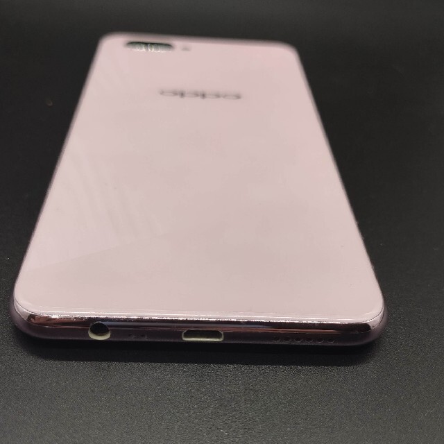 OPPO(オッポ)のOPPO R15 Neo SIMフリー　中古 スマホ/家電/カメラのスマートフォン/携帯電話(スマートフォン本体)の商品写真