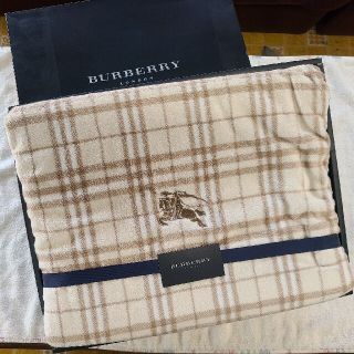 バーバリー(BURBERRY)の【お取り置き】バーバリー　シール織り綿毛布　レア　1/4迄の限定値下げ(毛布)