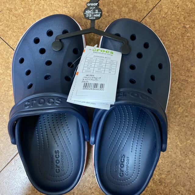 crocs(クロックス)のラス1  23  最終値下げ　ネイビー レディースの靴/シューズ(サンダル)の商品写真