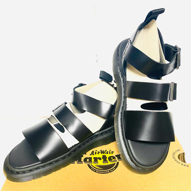 Dr.Martens(ドクターマーチン)のドクターマーチン グリフォン GRYPHON サンダル ブラック 黒 25cm レディースの靴/シューズ(サンダル)の商品写真