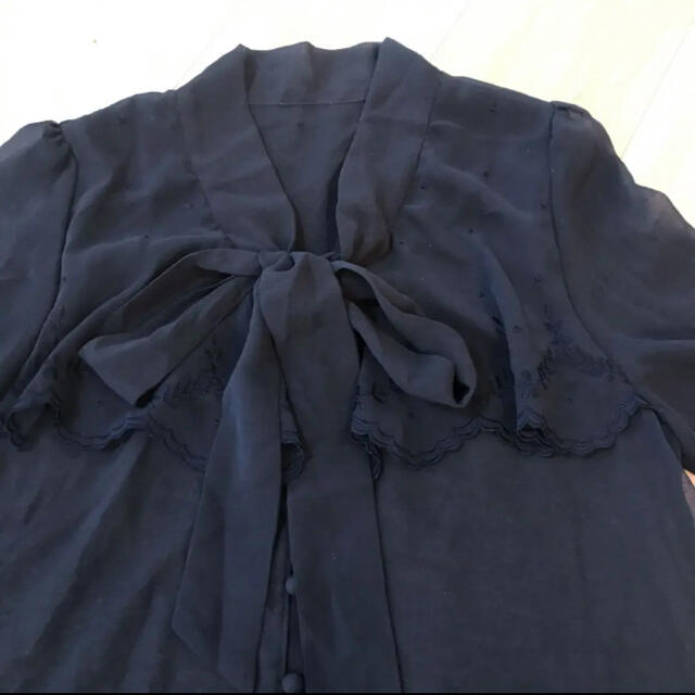 シフォンブラウス紺 レディースのトップス(シャツ/ブラウス(長袖/七分))の商品写真