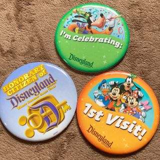 ディズニー(Disney)のディズニー　缶バッジ　　海外ディズニー(キャラクターグッズ)