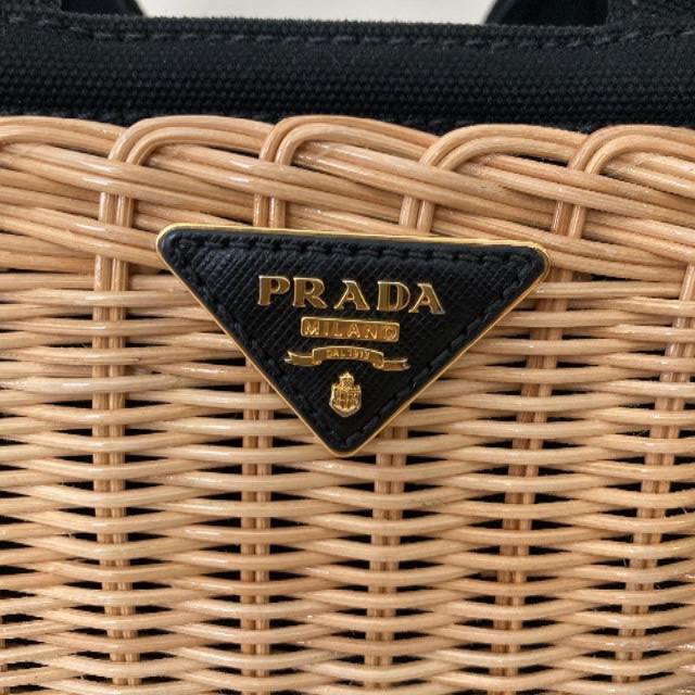 PRADA(プラダ)のPRADAプラダ　カゴバック 2way☆ レディースのバッグ(ハンドバッグ)の商品写真