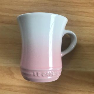 ルクルーゼ(LE CREUSET)のル・クルーゼ　マグカップ　ピンク(グラス/カップ)