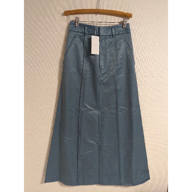 UNITED ARROWS(ユナイテッドアローズ)の【新品未使用】CINOH サテンスカート チノ レディースのスカート(ロングスカート)の商品写真