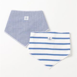 プチバトー(PETIT BATEAU)の【新品タグ付き】PETIT BATEAU 三角スタイ２点セット(ベビースタイ/よだれかけ)