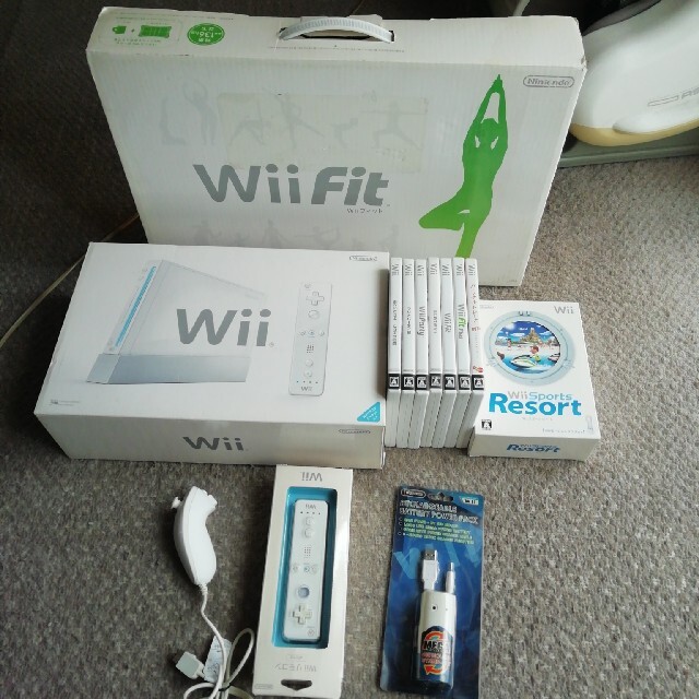wii本体　wiifit本体　wiiソフトセット家庭用ゲーム機本体