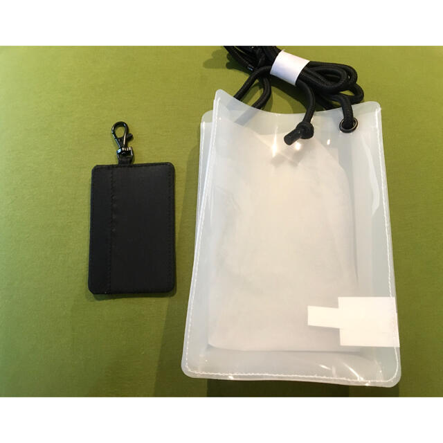 Calvin Klein(カルバンクライン)のcalvin klein ノベルティ　pvc phone bag カードケース レディースのバッグ(ショルダーバッグ)の商品写真
