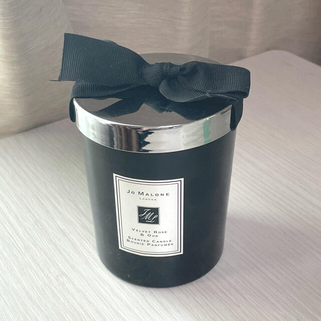 Jo Malone(ジョーマローン)のJO MALONE LONDON ヴェルベット ローズ & ウード キャンドル コスメ/美容のリラクゼーション(キャンドル)の商品写真