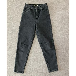 リーバイス(Levi's)の＊値下げしました＊Levi's  HIGH WAISTED TAPER(デニム/ジーンズ)