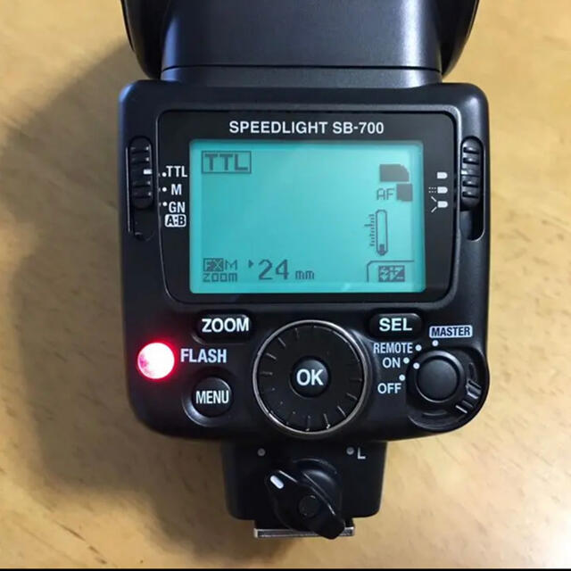 Nikon(ニコン)のNikon スピードライト sb700 ストロボ スマホ/家電/カメラのカメラ(ストロボ/照明)の商品写真