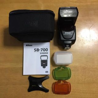 ニコン(Nikon)のNikon スピードライト sb700 ストロボ(ストロボ/照明)