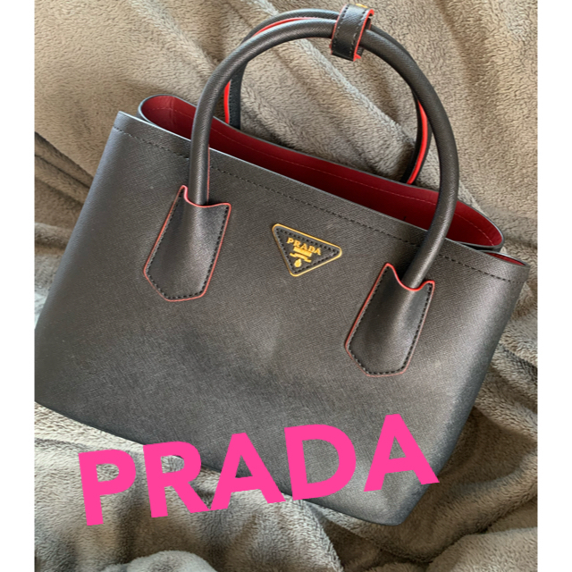 最終お値下げ　ノベルティ　PRADA ショルダーバッグ