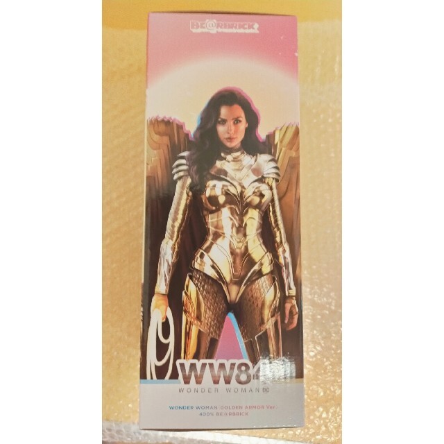 MEDICOM TOY(メディコムトイ)のBE@RBRICK WONDER WOMAN GOLDEN ARMOR 400％ エンタメ/ホビーのフィギュア(その他)の商品写真