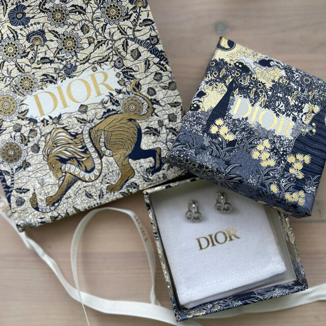 Dior(ディオール)のなつ様専用✨Dior CDロゴ　イヤリング レディースのアクセサリー(イヤリング)の商品写真