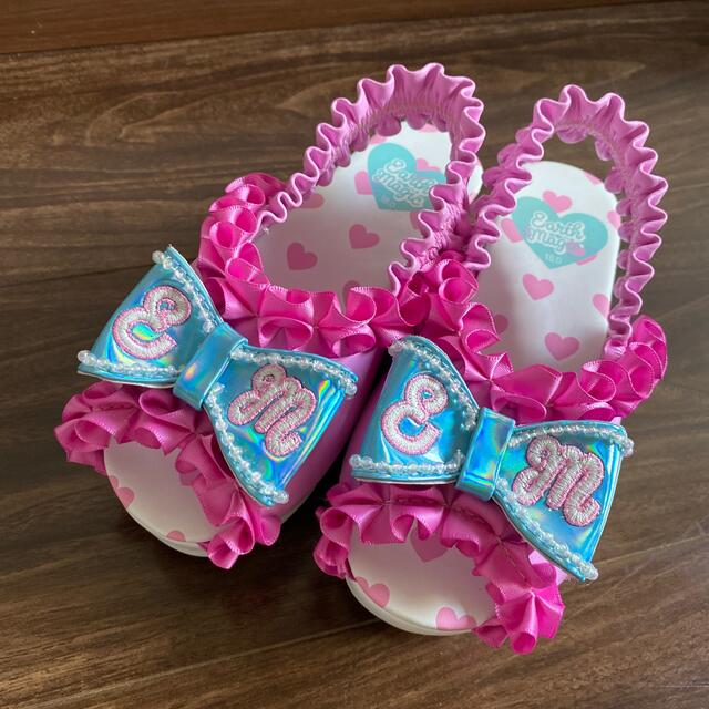 EARTHMAGIC(アースマジック)の18cm アースマジック  厚底サンダル キッズ/ベビー/マタニティのキッズ靴/シューズ(15cm~)(サンダル)の商品写真