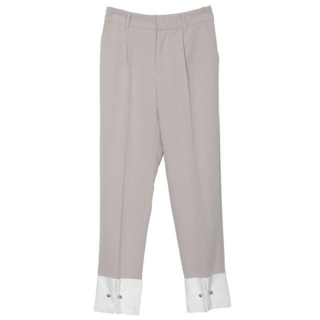 Ameri VINTAGE(アメリヴィンテージ)のCUFFS MOTIF TAPERED PANTS レディースのパンツ(カジュアルパンツ)の商品写真