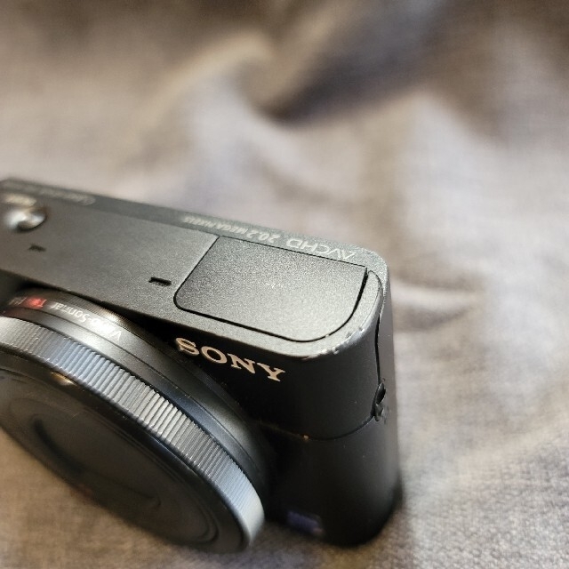 値下げ【中古】SONY RX100 (DSC-RX100） スマホ/家電/カメラのカメラ(コンパクトデジタルカメラ)の商品写真