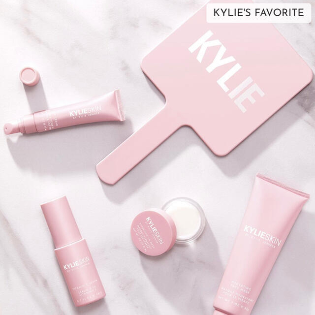 Kylie Cosmetics(カイリーコスメティックス)の大人気♡KYLIE SKIN♡ ミラー  HAND MIRROR 新品未開封 レディースのファッション小物(ミラー)の商品写真