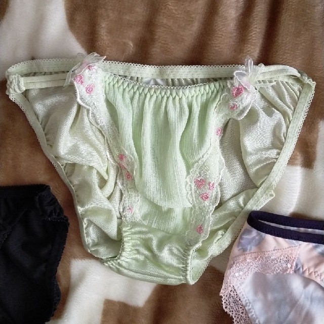 Triumph(トリンプ)の未使用　下着セット　トリンプ　PeachJohn　しまむら　ヒモショーツ レディースの下着/アンダーウェア(ショーツ)の商品写真