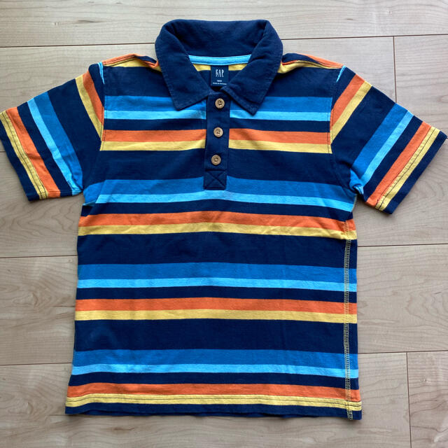 GAP Kids(ギャップキッズ)のGAP 襟付き半袖シャツ 120 キッズ/ベビー/マタニティのキッズ服男の子用(90cm~)(Tシャツ/カットソー)の商品写真