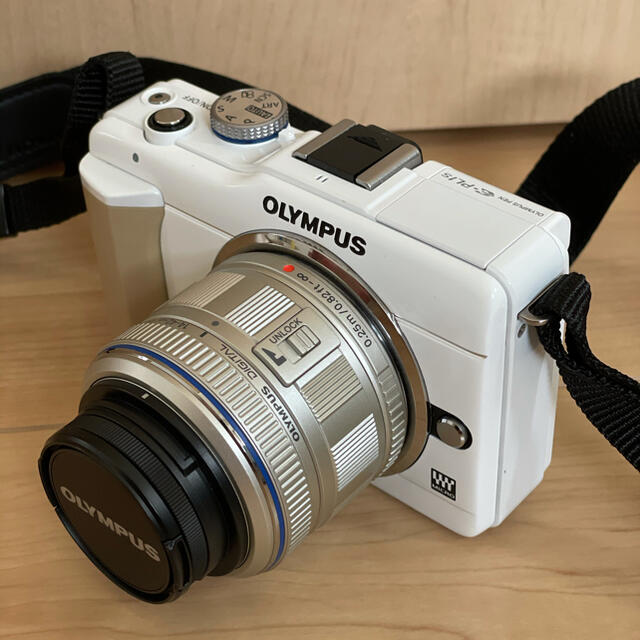 OLYMPUS(オリンパス)のOLYMPUS PEN Lite E-PL1s ホワイト スマホ/家電/カメラのカメラ(ミラーレス一眼)の商品写真