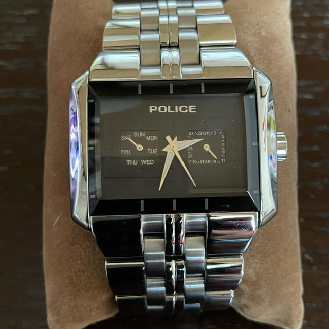 POLICE(ポリス)の美品 POLICE 腕時計 ポリス  スクエア クォーツ スモセコ 稼働品 メンズの時計(腕時計(アナログ))の商品写真
