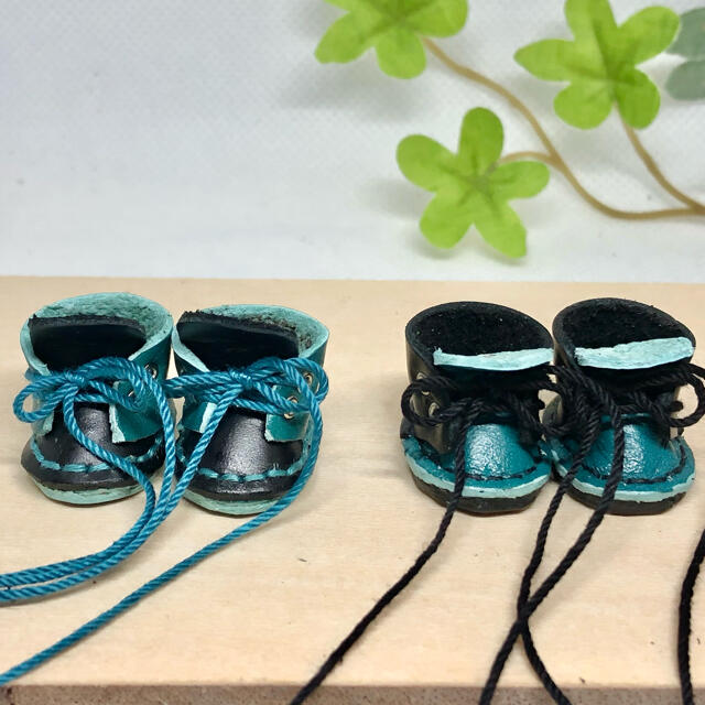 革細工　ミニチュア丸ブーツ　一足　miniature  boots. ハンドメイドのおもちゃ(ミニチュア)の商品写真