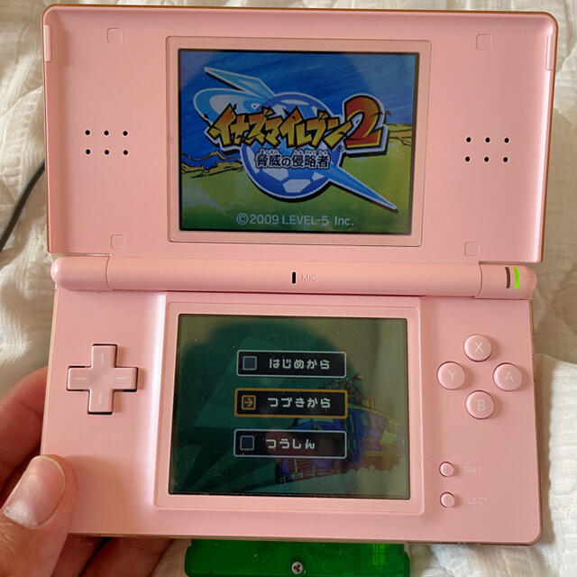 ニンテンドーDS(ニンテンドーDS)のNintendo DS lite ピンク エンタメ/ホビーのゲームソフト/ゲーム機本体(携帯用ゲーム機本体)の商品写真