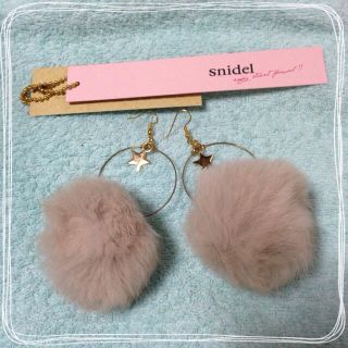 スナイデル(SNIDEL)のsnidel♡ファーピアス♡送料込み(ピアス)